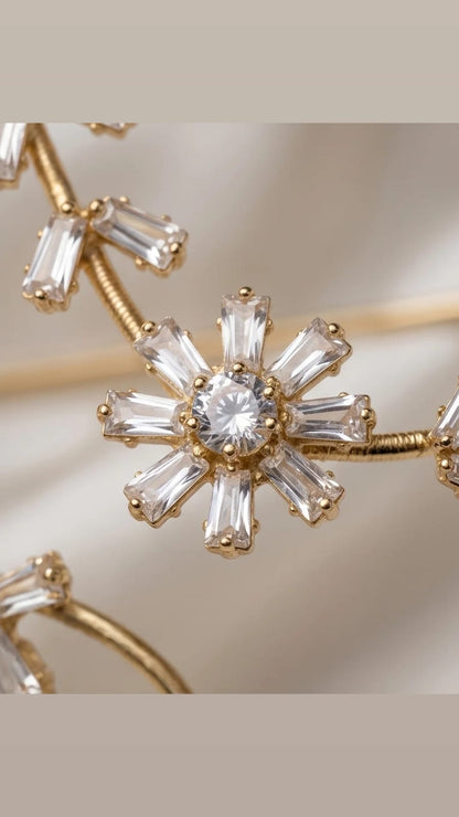 Oceania Crystal Bloom Hand Harness